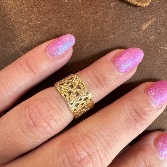 Vintage Celtic Knot Ring, Heavy Solid 14k Gold Irish Wedding Band - Picture 6 of 6